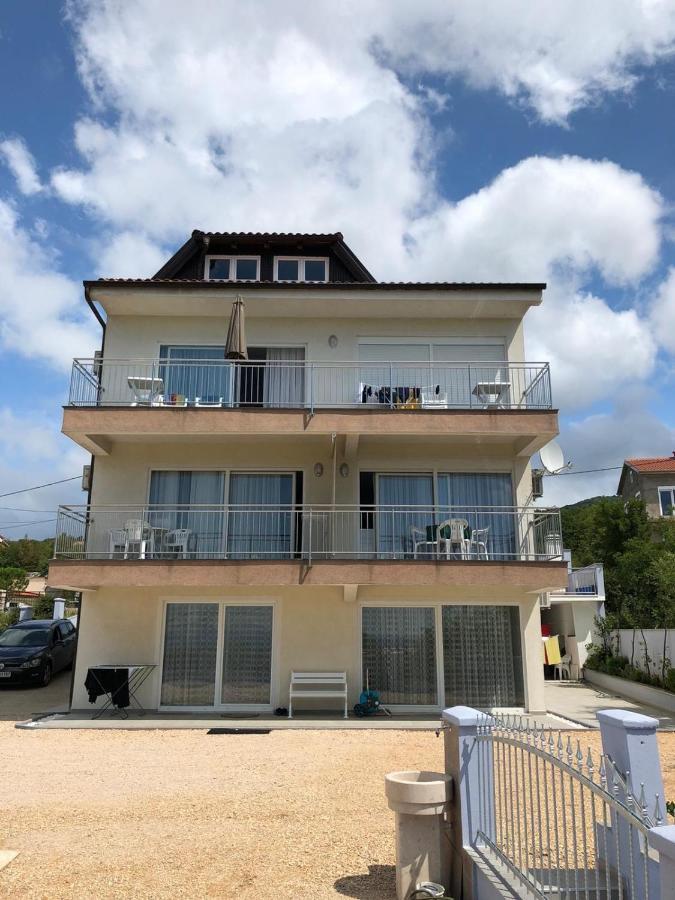 Apartments Diana Šmrika Екстериор снимка
