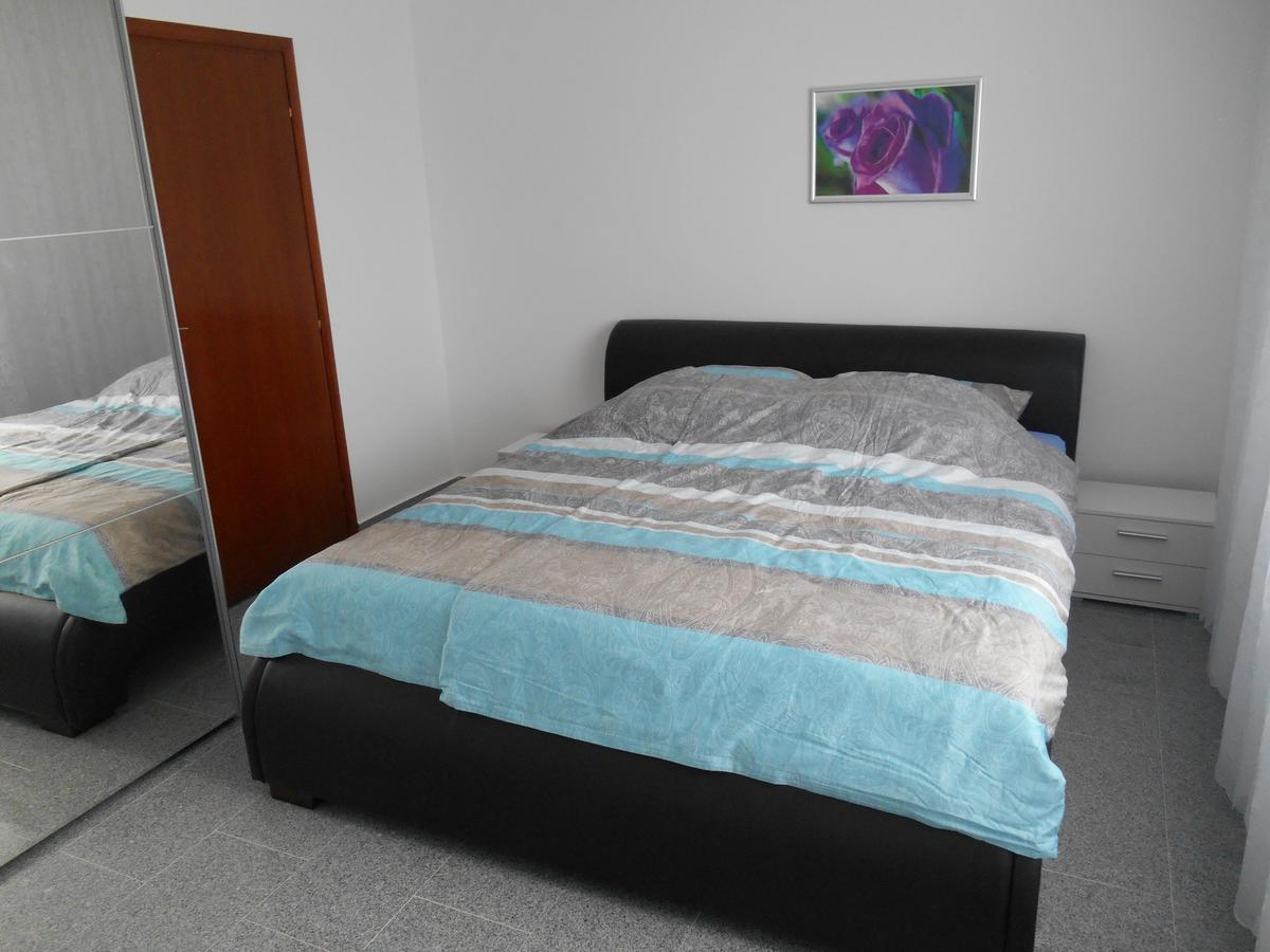 Apartments Diana Šmrika Екстериор снимка