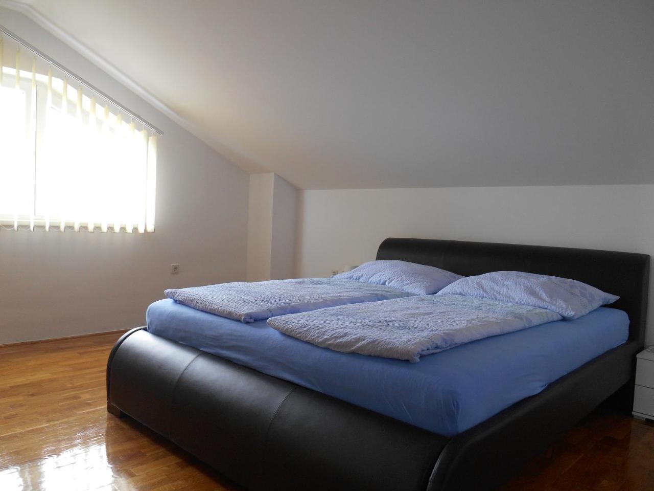 Apartments Diana Šmrika Екстериор снимка
