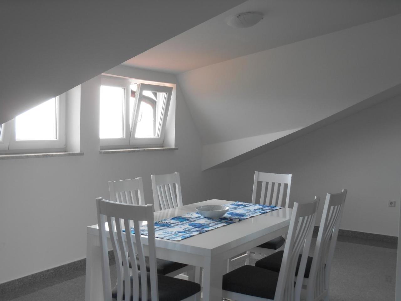Apartments Diana Šmrika Екстериор снимка
