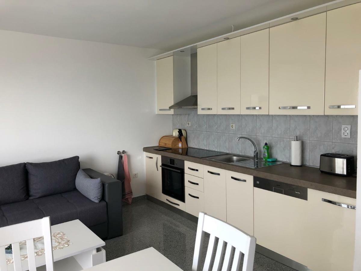 Apartments Diana Šmrika Екстериор снимка